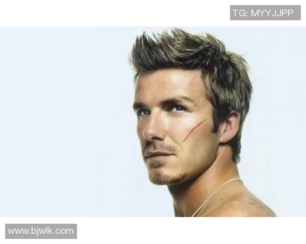 哪个足球明星以中分发型闻名于世引发球迷热议与模仿