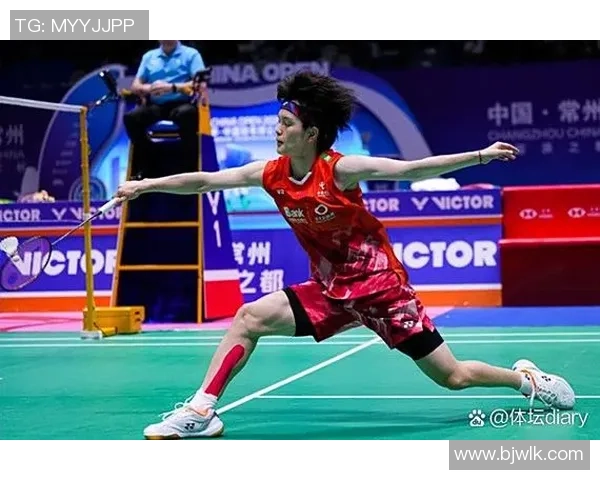 武汉羽毛球队在城市联赛中的默契配合与战术分析