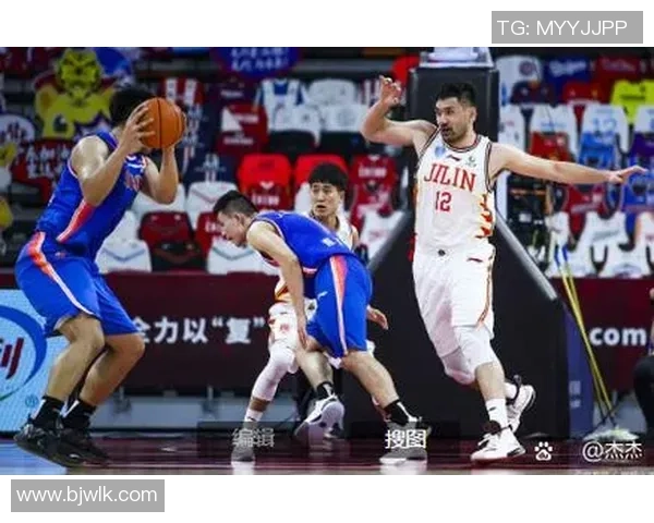 杭州篮球队以73分领跑邀请赛积分榜展现强劲实力