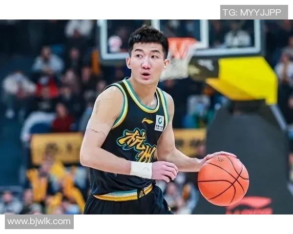 重庆网球队以74分稳居总决赛积分榜首位争夺冠军的关键时刻 重庆网球队以74分稳居总决赛积分榜首位争夺冠军的关键时刻